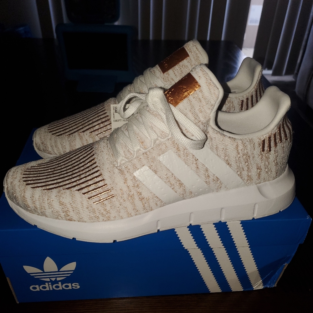 Adidas swift run women